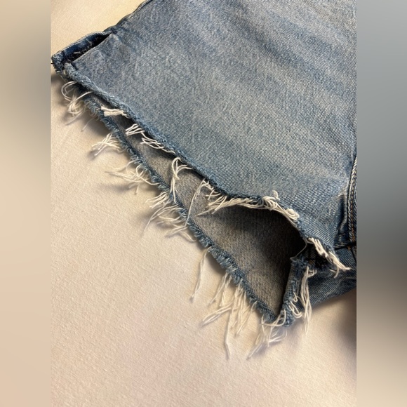 ✨ABERCROMBIE NWT - ‘The Mom Short’ High Rise Curve Love 24 / 00 - Picture 8 of 12